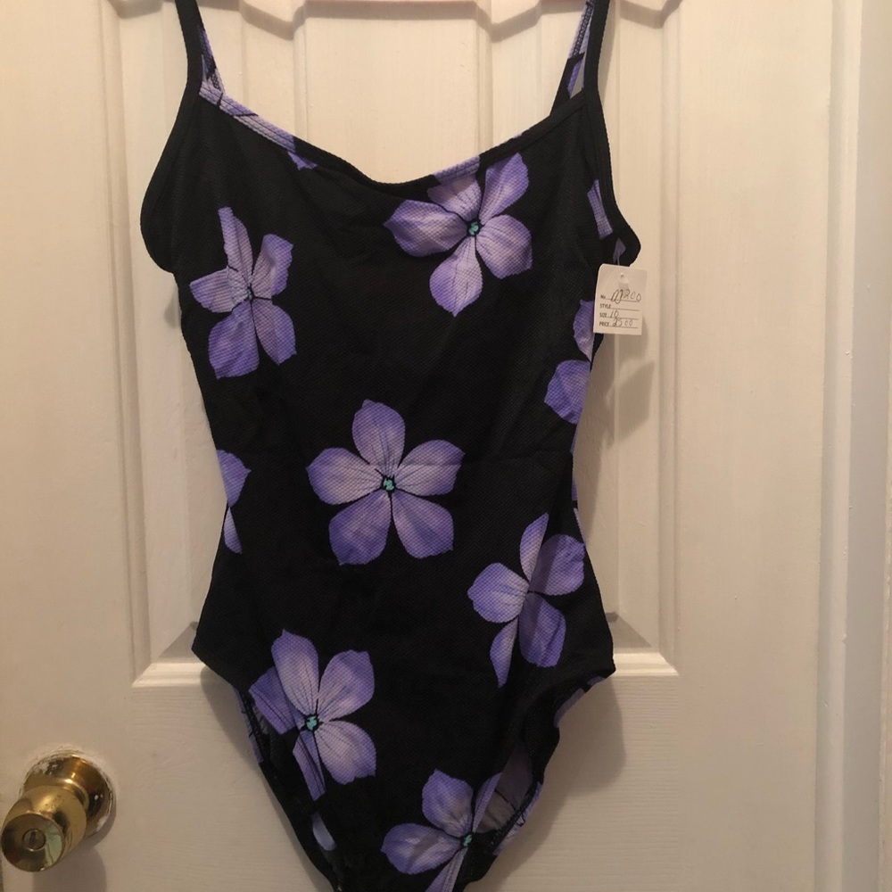 Jones New York 1 piece black & purple bathing suit